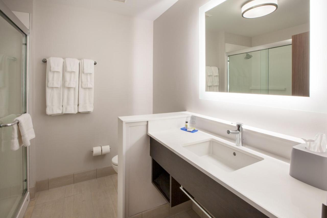 Holiday Inn Express & Suites - Brighton By Ihg Kültér fotó