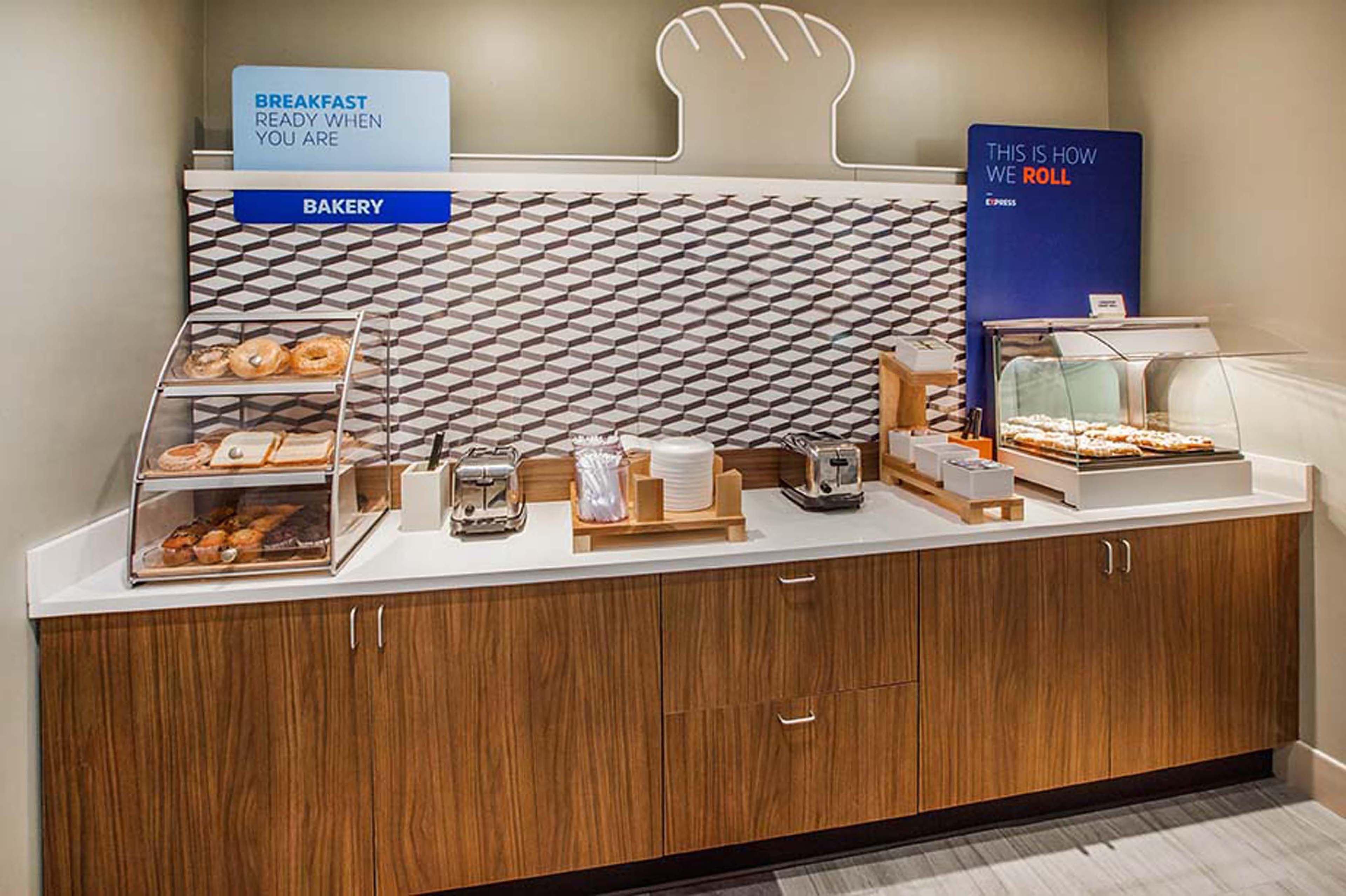Holiday Inn Express & Suites - Brighton By Ihg Kültér fotó