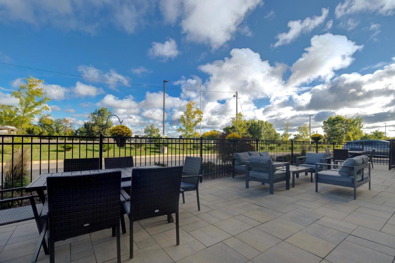 Holiday Inn Express & Suites - Brighton By Ihg Kültér fotó